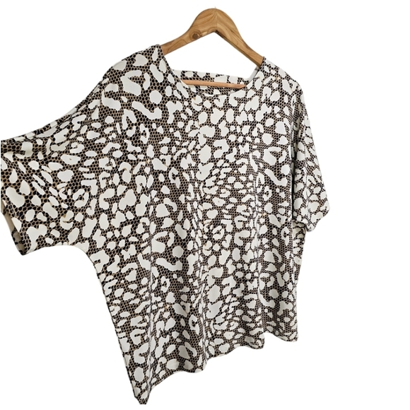Clara Sunwoo Leopard Print Scoop Neck Relaxed Fit Popover Blouse White Tan Large - Picture 5 of 12